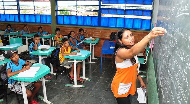Montes Claros - Escola Geraldo Pereira de Souza Foto Fábio Marçal _0011